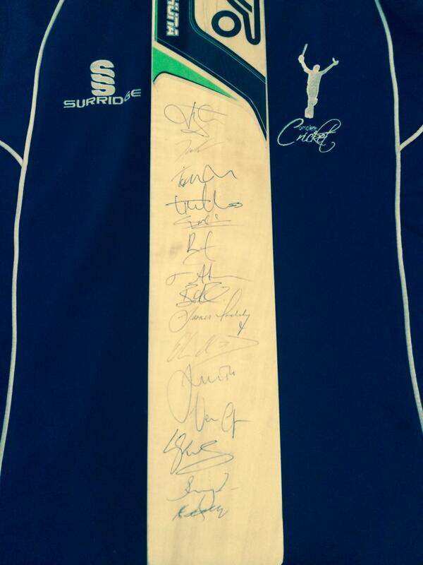 Congratulations to <a href="/AndrewBingham4/">Andrew Bingham</a> You've been picked at random &amp; the winner of the signed <a href="/CricketingBears/">Warwickshire CCC Fan</a> bat!!