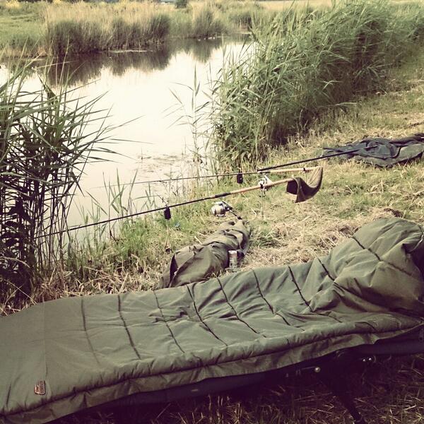 carpmichiel's tweet photo. Come on bigguns :-) #carp #karpervissen #karper #carping #carpfishing http://t.co/y6iKOg3NOQ