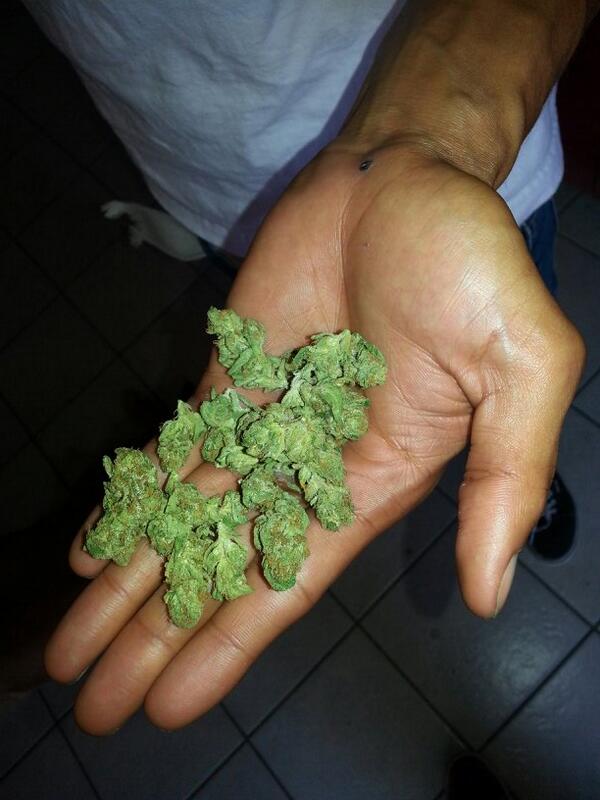 AjSins's tweet photo. Need that fire Etho got it all day http://t.co/9Qz0X9PeMX