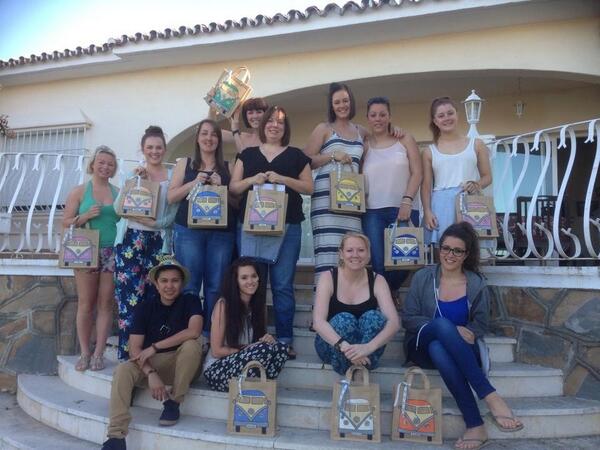 hannahsarah2011's tweet image. Amazing personalised bags by @greenpatch123 worth a peak!! I love mine!! #custom #hen #gift #minime #vwcamper #bag