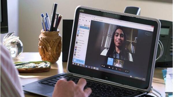 T13's tweet photo. [VIDEO] Skype lanza servicio de traducción simultánea en sus llamadas http://t.co/8rBMBhNfQI http://t.co/wA6B8Zs1Te