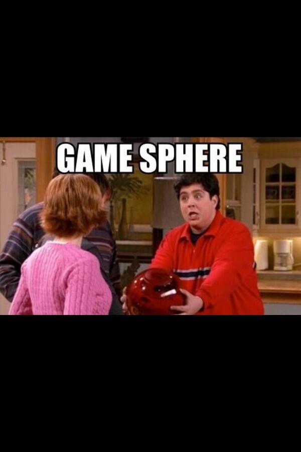 YaBoyJNichols's tweet photo. "What's better XBOX One or PS4?"

Me: http://t.co/bgn1bmzsrC
