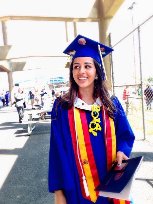 ninaraspa's tweet photo. Still in denial that yesterday happened but so happy to be shown so much love & support! #UDGrad14 #ForeverABlueHen http://t.co/IuK0IRQZCR