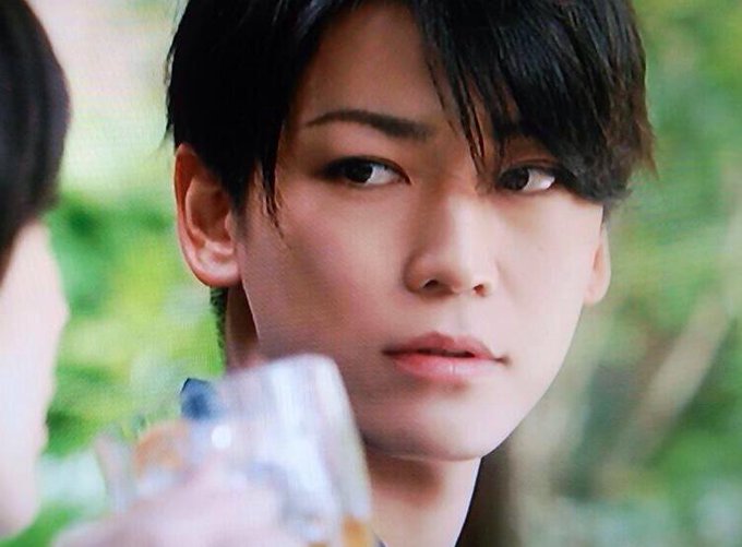 亀梨和也の髪型セットのやり方 ワックスで色気のある可愛げ男子に