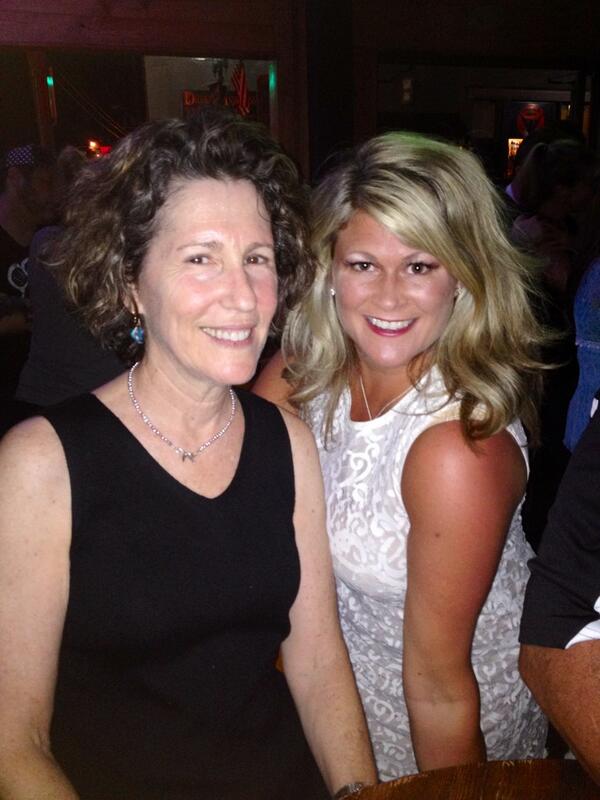 melwerveyarnold's tweet image. Celebrating our farewell meeting. @OHIOAlumni #bestboardever #ohioalumniassociation #onthegreen