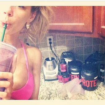 Welcome to my kitchen. @shredzarmy supplements &amp; protein powder take up my counter space 😜 http://t.<a class="tags" target="_blank" title="On Twitter" href="/?out=eyJ0eXAiOiJKV1QiLCJhbGciOiJIUzUxMiJ9.eyJpYXQiOjE3MTk4MjQwMjMsImlzcyI6InR3cG9ybnN0YXJzLmNvbSIsIm5iZiI6MTcxOTgyNDAyMywiZXhwIjoxNzUxMzYwMDIzLCJyZWRpcmVjdF91cmwiOiJodHRwczovL3R3aXR0ZXIuY29tL3NocmVkemFybXkifQ.v2Xyd7xE8YSG7p4ClI-Fy3Z4B-MUIwtRwxygFDFYWv3bKey5uc9fb4MCy9aOAOJNKY1RmrAT1qQioQDM7zEgUA">@shredzarmy</a>