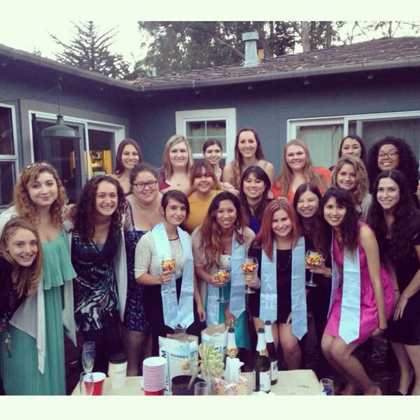 SigmaAEPiucsc's tweet photo. We are going to miss our graduating seniors! ❤️ http://t.co/wm99OfACYO