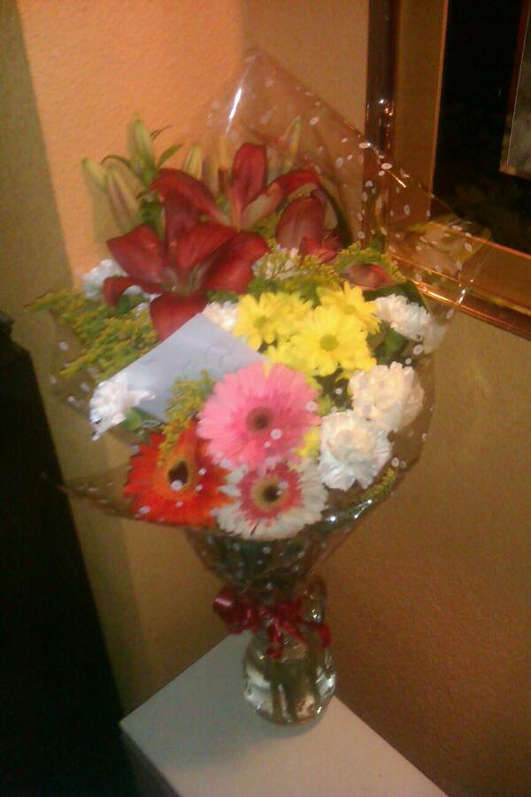 SandrixAlonso's tweet photo. Porque son lo más bonito; os quiero tanto @AlejaVivass @CrisAlamillo ¡Gracias, Gracias y Gracias! http://t.co/qt3qMWaWOK