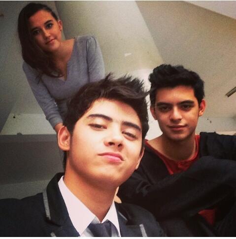 junAJOLA's tweet image. selamat malam #ALICIOUS