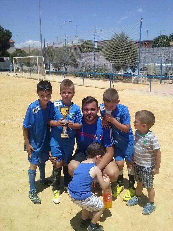 rosamariyerai's tweet photo. Buen debut del entrenador nuevo!!!! Y con su mister!!! http://t.co/TUAgSNDCtn