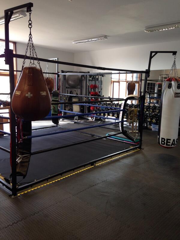 fightingbucks's tweet image. #fightingforfitness up and ready for Monday training. #summerstyle