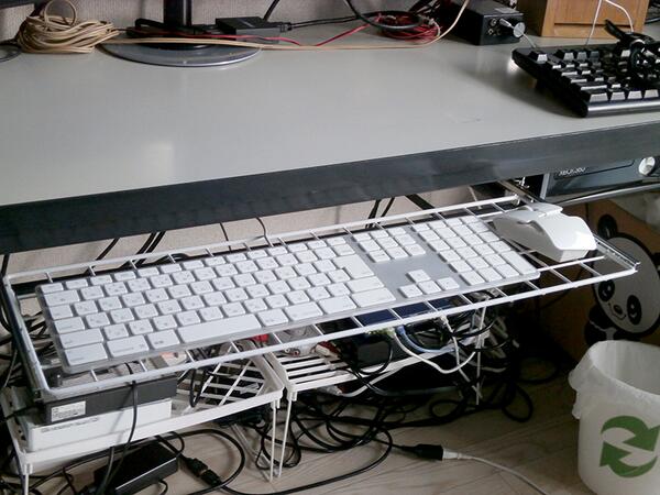 110 V Twitter 100均diy キーボード用スライドテーブル スライドレールだけホームセンターで調達 Http T Co Llcw95ptzz