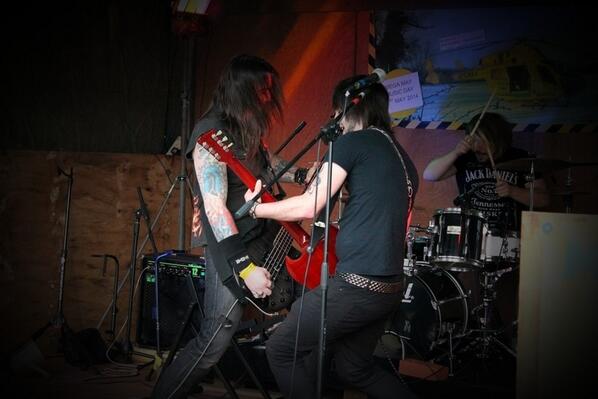 BloodDriveUK's tweet photo. We had a blast this weekend! We're going to spend June tightening things with Dave and writing new material! #RockOn http://t.co/wVcjUHIj9v
