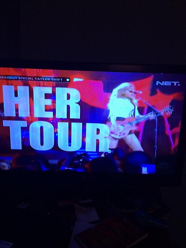 rimarims13's tweet image. Yassssss!!!!!!!!! @breakoutnet @SwiftIndonesia_  #BreakoutNetTaylorSwift #REDTourJKT