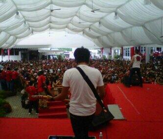 #Latepost Perform at KBRI Singapore
