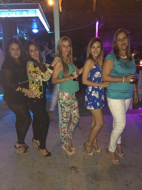 marycrno's tweet photo. Lo acabamos bien con @rssttoo @MaleniRuiz134 @ManuelGalvez87 @CanijoR7 @EstefaniiaMr @Angi_00 @Xio_MR http://t.co/7Lzc9wI2O7
