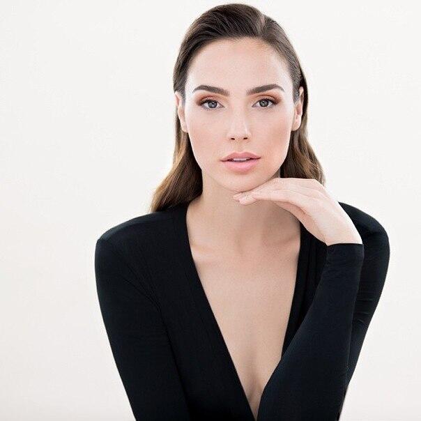 Gal Gadot Russia on Twitter: "Gal Gadot for Careline (she ...