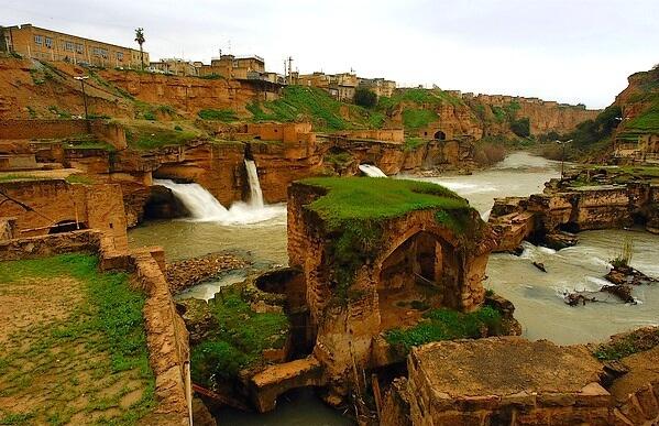 Shushtar, Iran, was once an ancient island city on the Karun river. Subterranean channels connected river to homes. http://t.co/vKvHgI2fan