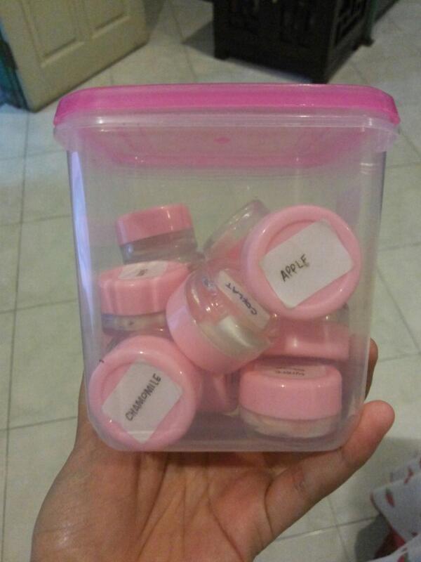merrubiru's tweet photo. @kyuw_chan kemasan tester bali ratih http://t.co/r2sUbuRR1L