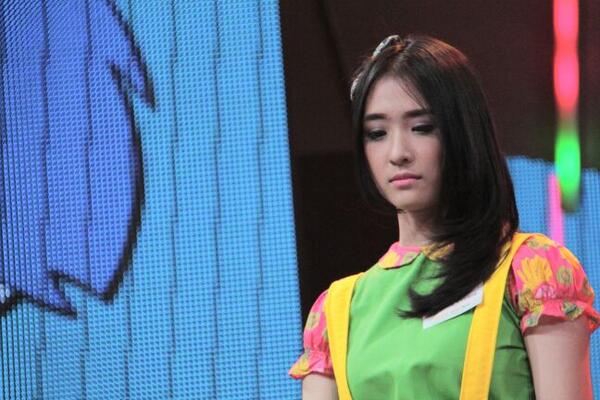 FannyTeenebelle's tweet photo. RT @StefantjeOFCBKS: RT @yha_YF: #SharePictTeens ini galau juga?? @Teens_Fannie @Teens_bandung http://t.co/mkdXehmWd5