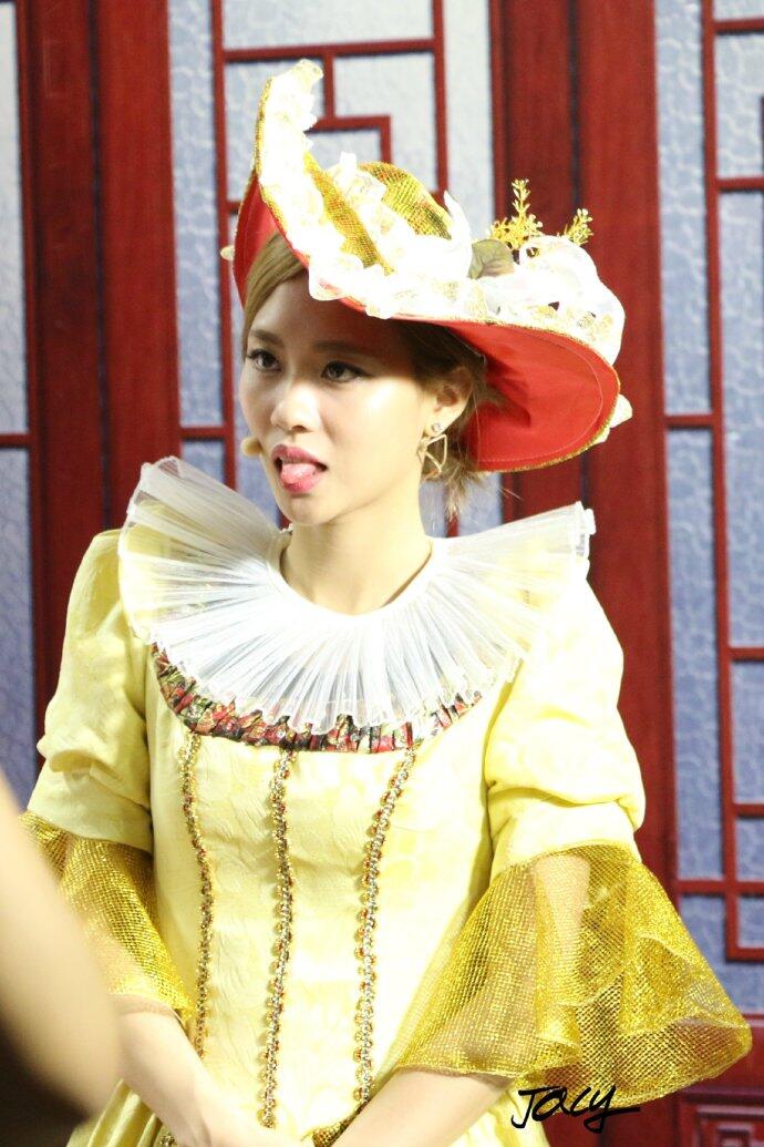 BpI2tAXIgAAVFyp.jpg:large