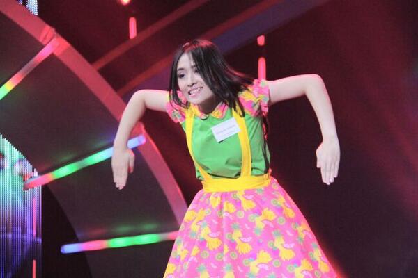FannyTeenebelle's tweet photo. RT @StefantjeOFCBKS: RT @yha_YF: #SharePictTeens #Robotic #BattleDance @Teens_Fannie @Teens_bandung http://t.co/XYXTAvsgKR