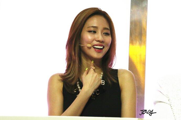 BpI49-pIIAAWioR.jpg:large