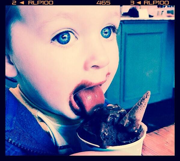 IXONolan's tweet image. Haha mess