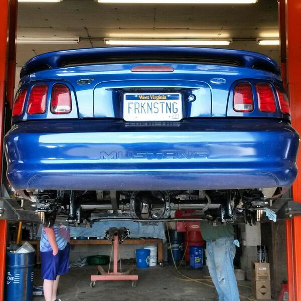 LakeFan2020's tweet image. Our 355 sbc Mustang is almost ready to roll to Charlotte! @hotrodmagazine #HRPT2014 #FrankenStang #LongHaul