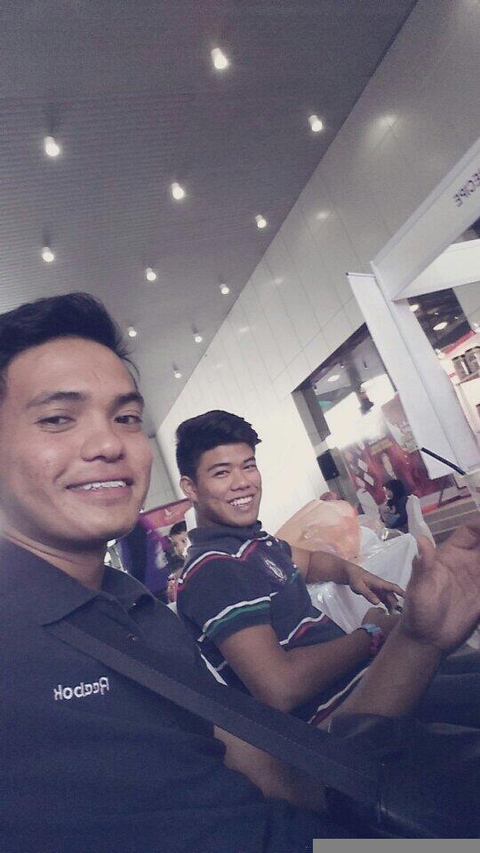 ehsan_saad's tweet photo. Dalam suka ada duka 'bak kata bob' @AfzallAzizz http://t.co/FENRIv9aI0