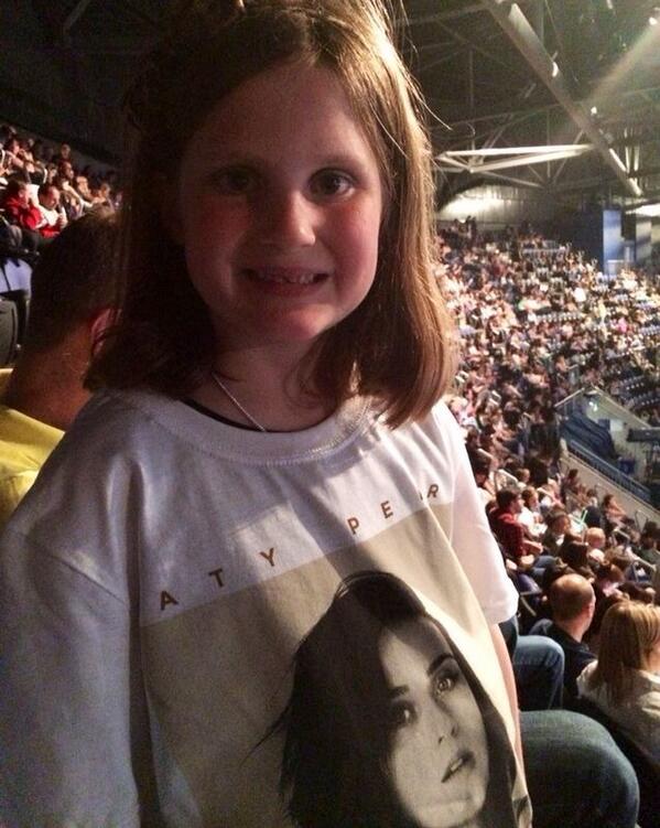 pedmjones's tweet photo. @katyperry saw you at the O2 on 31st! You were Cattastic!! I am a true Katy Cat! This is my daddy's twitter 😊 http://t.co/Ezaw5P4aU2