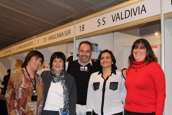 SSValdivia14's tweet photo. 4 especialistas en Salud Familiar, 3 odontólogos en rehabilitación oral y 1en odontopediatría interesados en Los Ríos http://t.co/Fe7dPqClnf