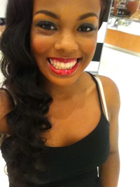 Omg I love make up artists 💚💗 http://t.co/EpzOZNMoEY