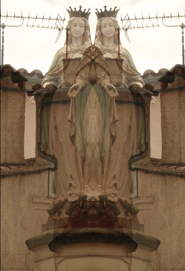 maison mère tweet media