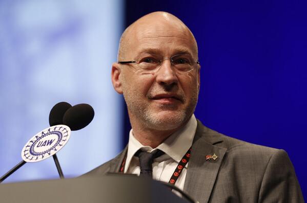 Works Council GS <a href="/FrankPatta/">Frank Patta</a> tells <a href="/UAW/">UAW</a> Con-Con we will not give up the union fight at VW-TN. #UAW2014 #UAWVW