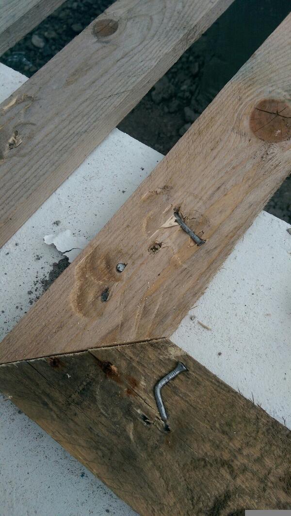 powera24's tweet photo. @BandQ just bought some masonary nails for a project... They are useless! http://t.co/U7Tx0zlrJh