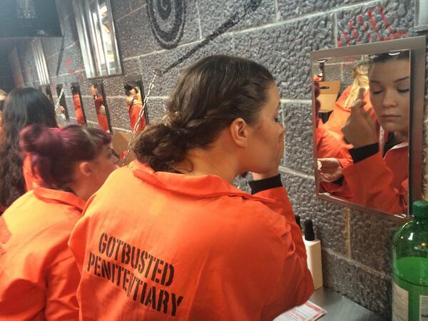 Bstonley's tweet photo. #reallinerlooks #benefit #criminallyeasy amazing day @rachel_benefit @hpecko http://t.co/6f99WdmZTu