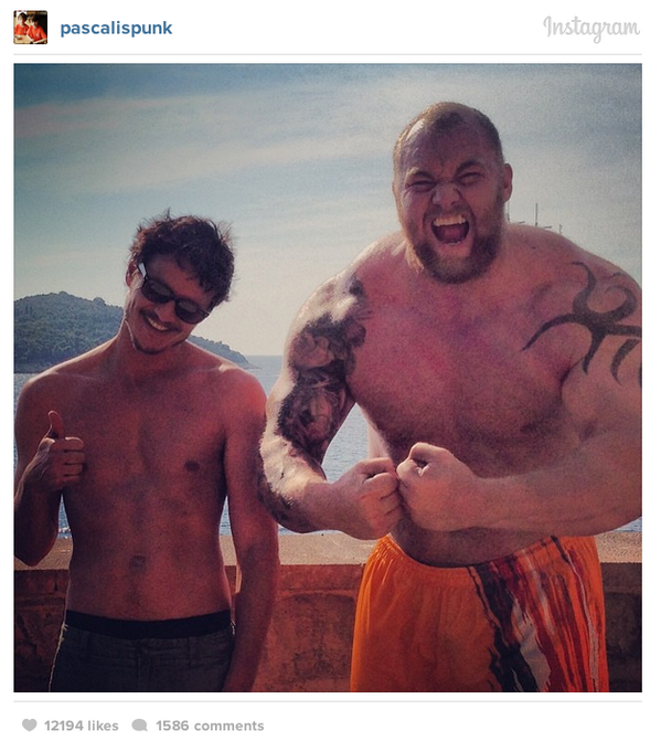 ComplexPop's tweet photo. Red Viper &amp; The Mountain, IRL. #GameOfThrones http://t.co/qLxcHcisqO