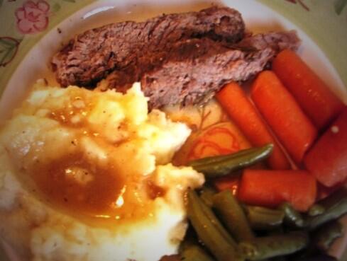 MashIsLife's tweet image. Y'all be jealous of my mash and gravy for dinner #MashIsLife