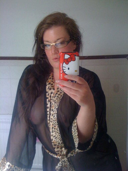 #MirrorMonday #Sexy sheer robe and peek-a-boo #nipples #rt if you like http://t.co/0i8qEPcBMD<a href="/tag/mirrormonday"class="tags">#MirrorMonday</a><a href="/tag/sexy"class="tags">#Sexy</a><a href="/tag/rt"class="tags"><span>#rt</span></a><a href="/tag/nipples"class="tags"><span>#nipples</span></a>