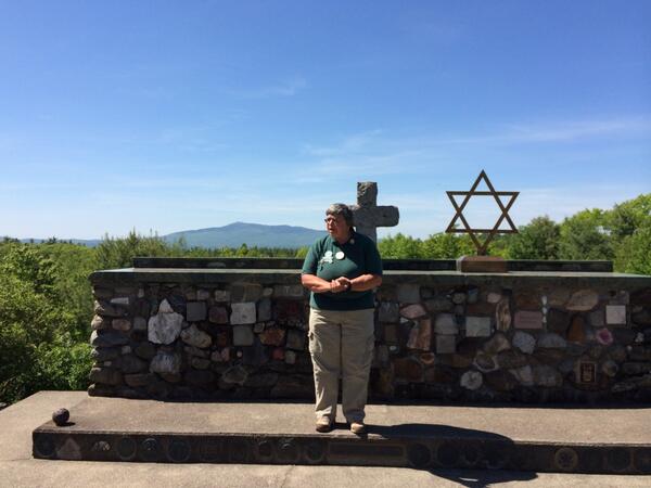 NHGSA1's tweet photo. @BarackObama NHGSAs are touring Cathedral of the Pines. We'd love you to donate a stone for our Alter of the Nations http://t.co/MgH3ocQpHH