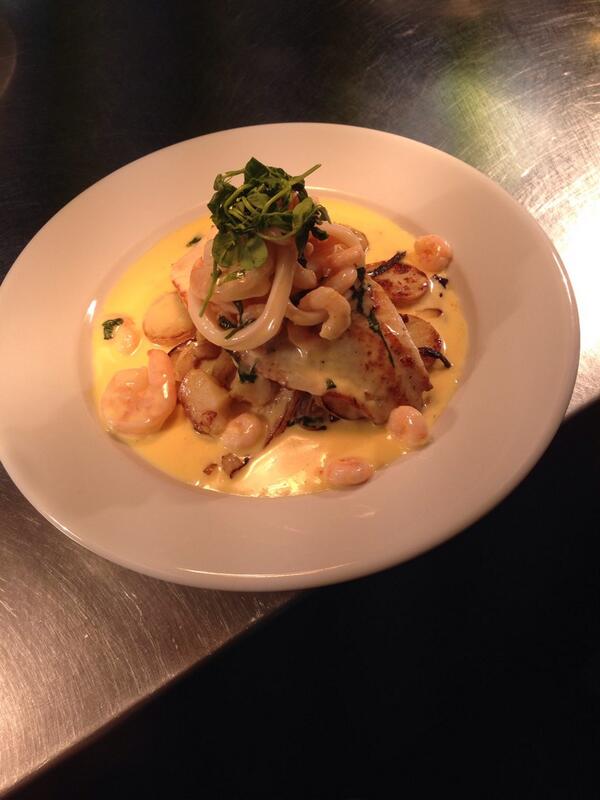 InnHorsethorn's tweet photo. Hmmm turbot with squid and prawns http://t.co/3nwjd1GchQ