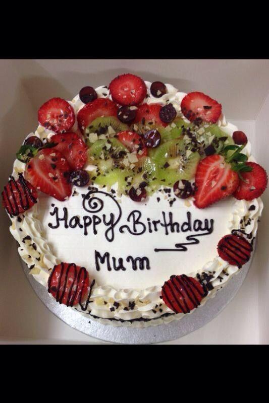 egglesscakeshop's tweet photo. Fruit Cakes http://t.co/bWkCIhIWOk
