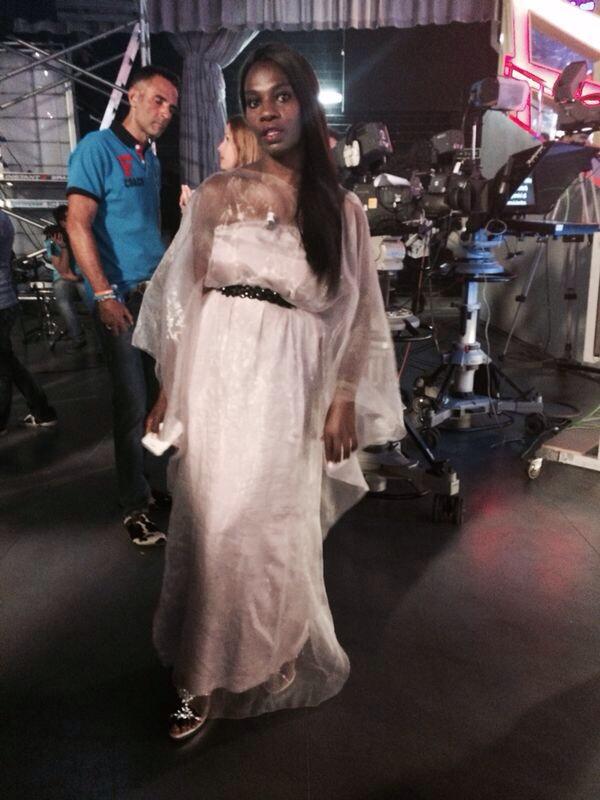 CarolinaSobeOfi's tweet photo. #SobeNewLook os mola????  Hola,soy Carola,la que más mola!!!!! http://t.co/Nc8VG23xo3