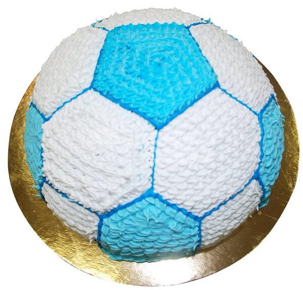 egglesscakeshop's tweet photo. Celebrating Birthday during World Cup 2014??? http://t.co/8oohI2BnJN