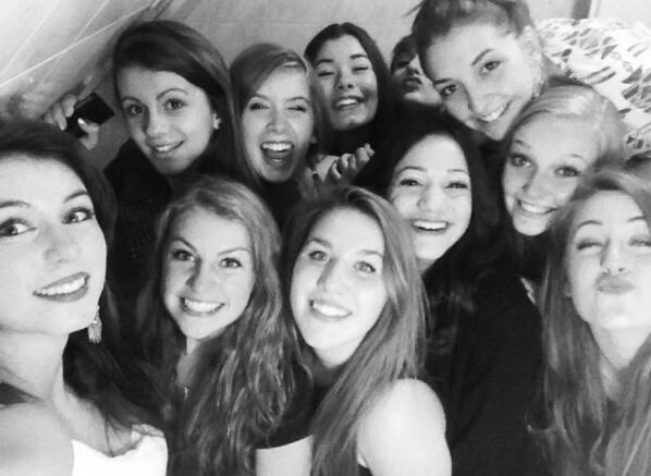 elowolo's tweet image. On ne change pas une équipe qui gagne👊 #mabase