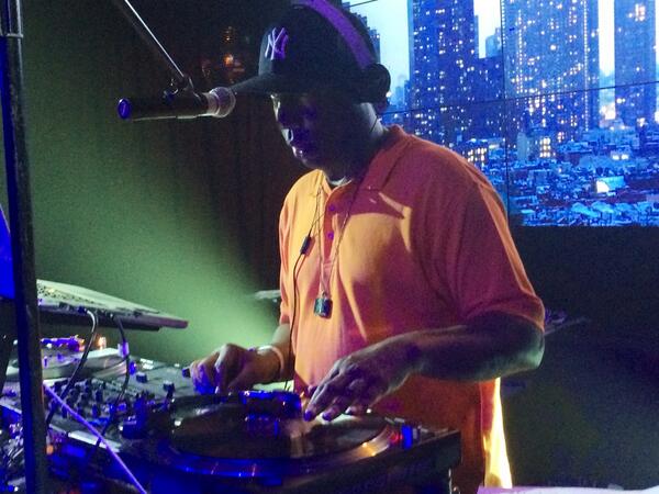 GetSpectrum's tweet photo. How cool is this? We have Grandmaster Flash (@DJFlash4eva) on the Ones & Twos here at the #PowerTWC premiere party! http://t.co/H7sYKwiyd6