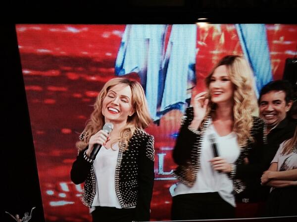 AngeldebritoOk's tweet image. Las dos Paulas en #Showmatch @fatimaflorez y @paulitachaves