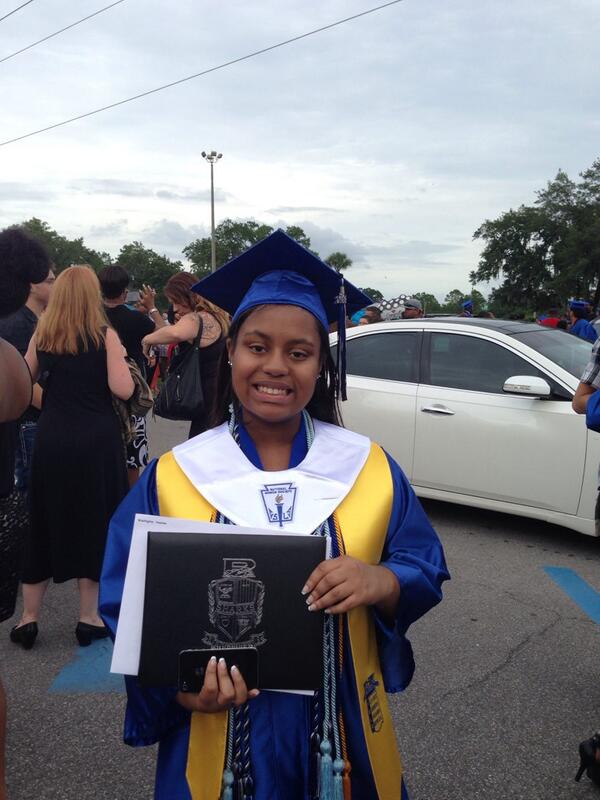 linkzillaJimmy's tweet image. Graduation day!!! So proud!!