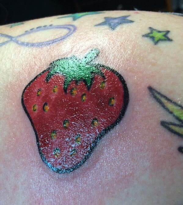 SUP3RFRUIT's tweet image. “@allie3ga: @SUP3RFRUIT lookit! My superfruit tattoo! Happy Birthday to me!!! #motherstrawberry http://t.co/i7Oe2W2pg1” WE LOVE IT! ❤️